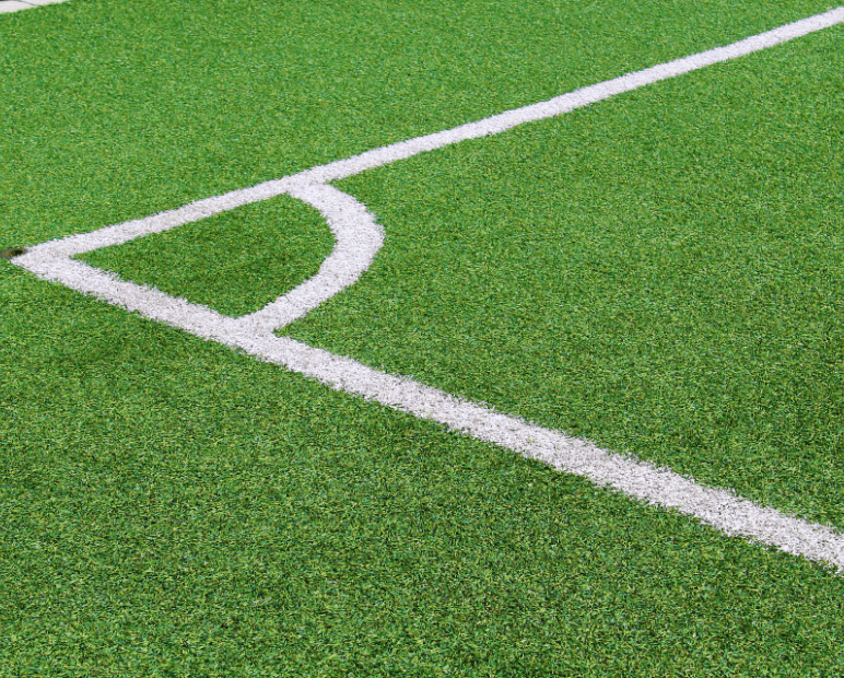 Choosing the Right Synthetic Grass for Resurfacing